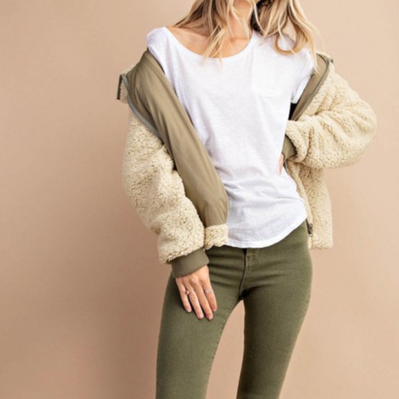 Last 1! NWT Reversible Teddy Bomber Jacket - Picture 2 of 5